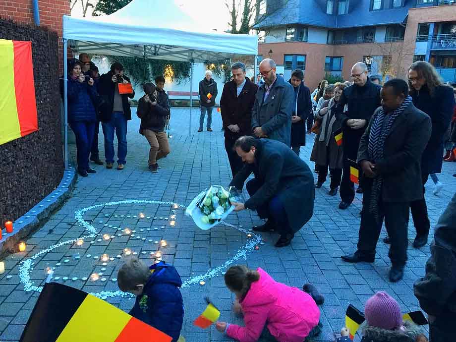 Hommage aux victimes des attentats de Bruxelles - Vincent Scourneau