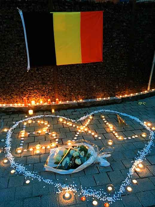 Hommage aux victimes des attentats de Bruxelles - Vincent Scourneau